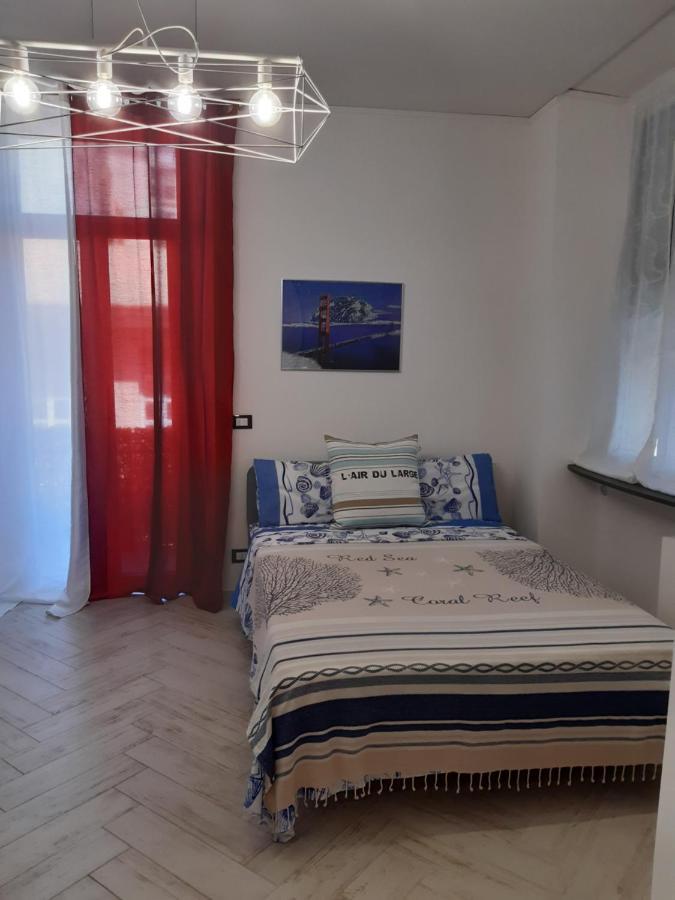 Casa Vacanze Via Nizza 57 Zinola-Wifi Savona Exteriér fotografie